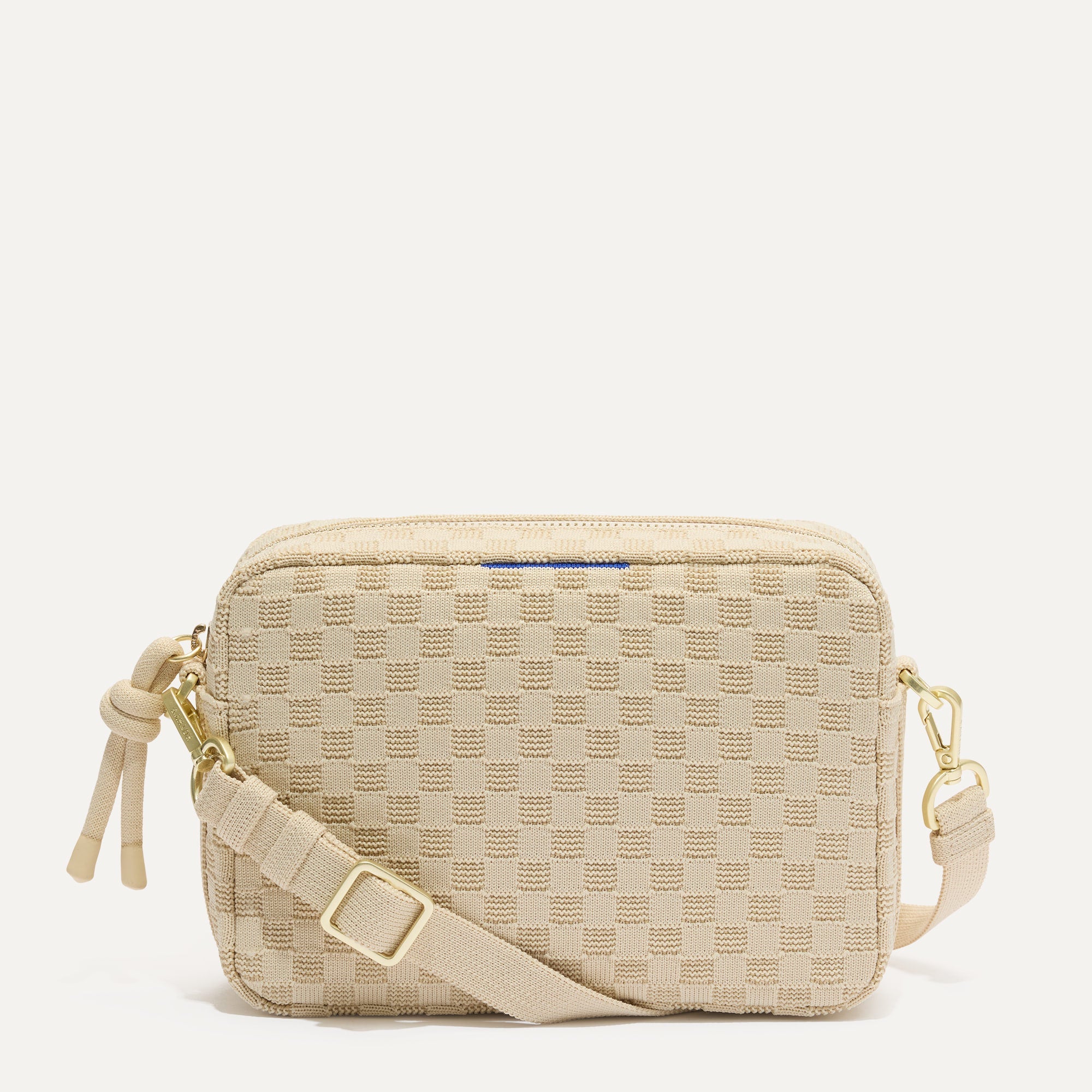 Alternative view of The Crossbody Camera Bag   Sesame