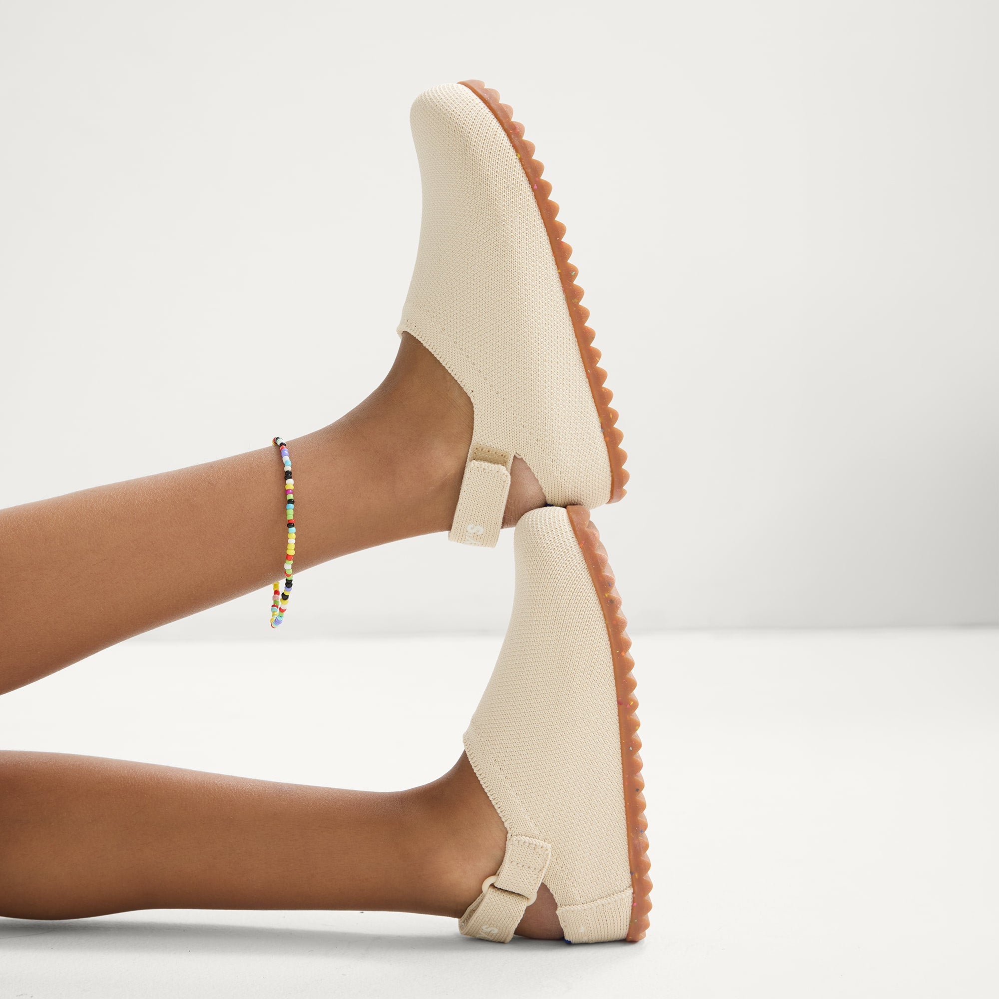 Alternative view of The Kids Clog   Conch